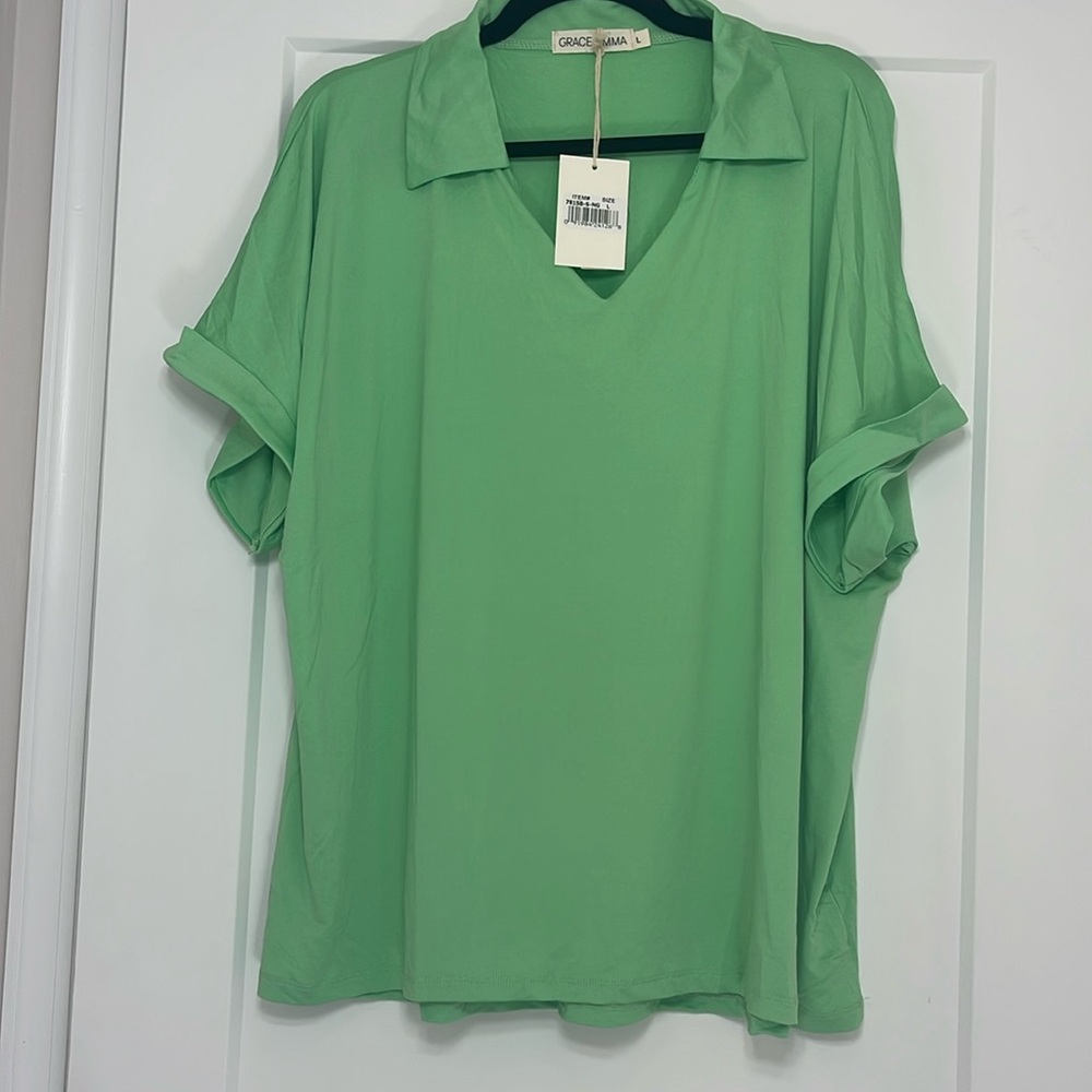 New with tag mint green Grace + Emma top